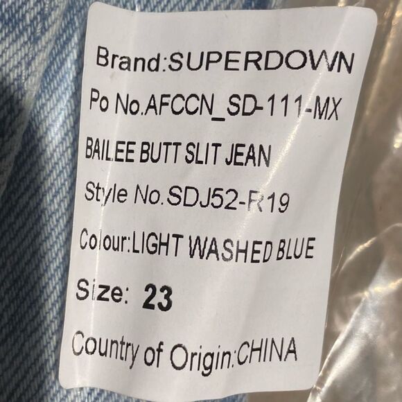 NWT superdown bailee butt slit jeans high rise slim skinny blue Revolve 23 - Picture 13 of 16